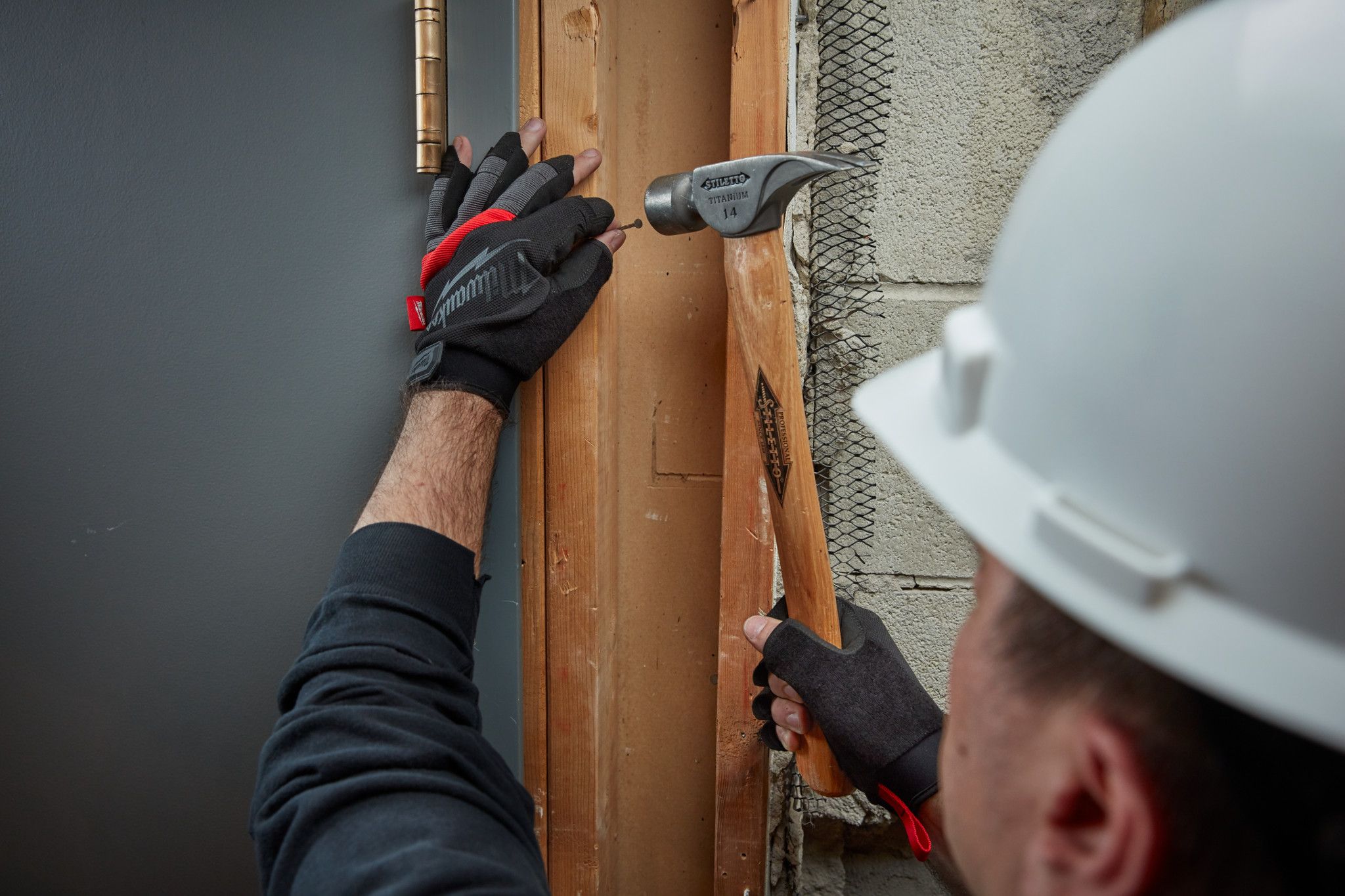 GUANTES SIN DEDOS DE ALTO RENDIMIENTO TALLA 10 MILWAUKEE (48-22-8742)